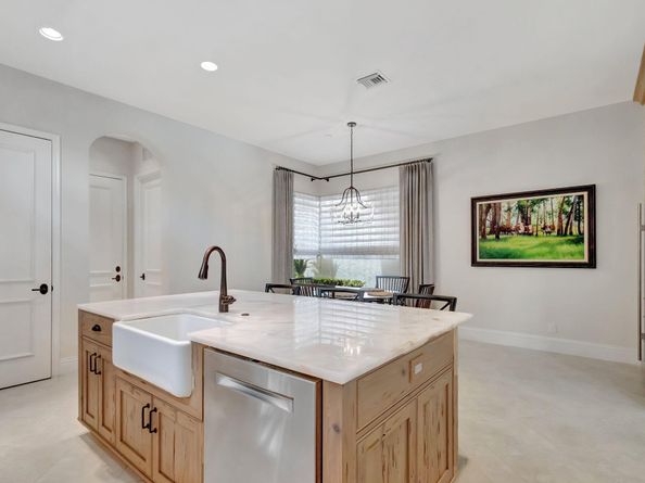 128 Viera Drive, Palm Beach Gardens FL 33418