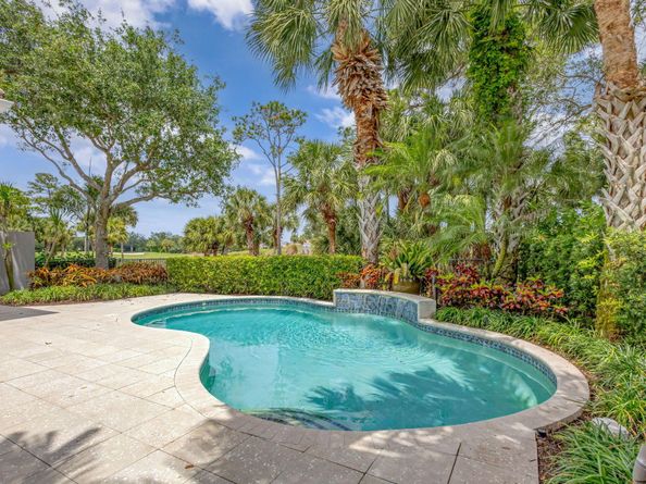 128 Viera Drive, Palm Beach Gardens FL 33418