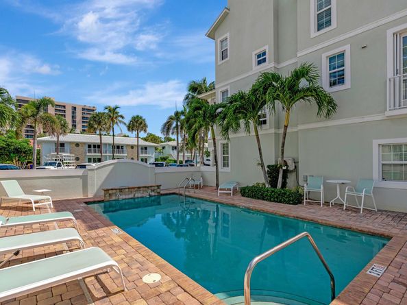 270 Mercury Road D, Juno Beach FL 33408