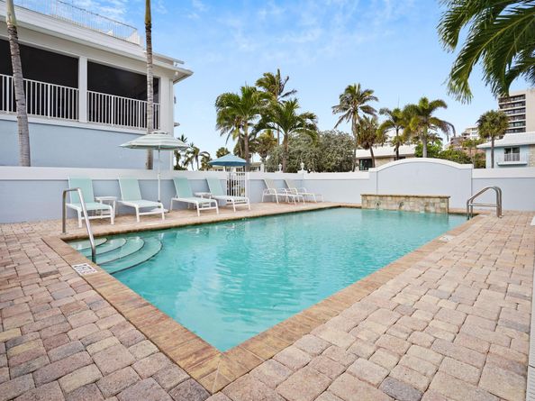 270 Mercury Road D, Juno Beach FL 33408