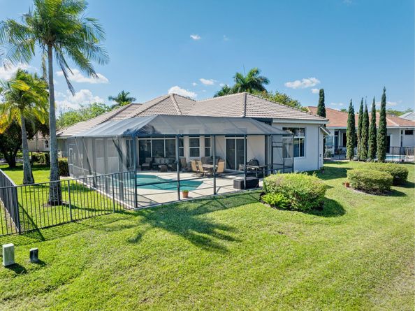 410 Mallard Ln, Weston FL 33327