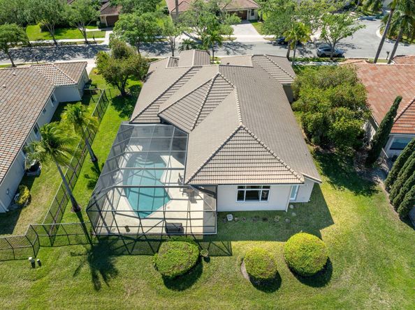 410 Mallard Ln, Weston FL 33327