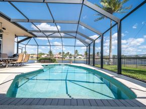 410 Mallard Ln, Weston FL 33327