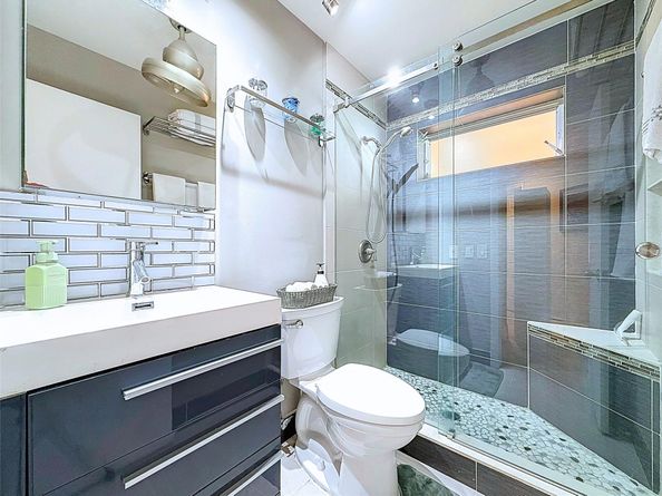 1420 Seagrape Cir, Weston FL 33326