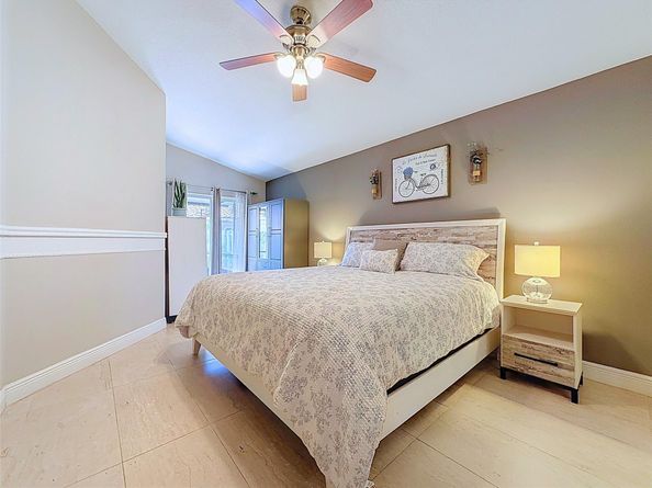1420 Seagrape Cir, Weston FL 33326