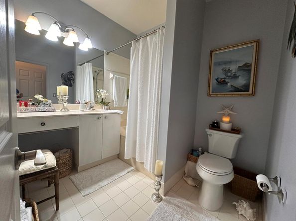3545 Forest Hill Boulevard 12, Palm Springs FL 33406
