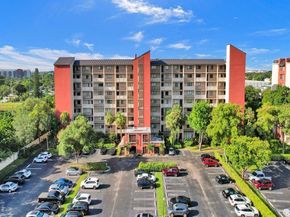 2200 S Cypress Bend Dr 601, Pompano Beach FL 33069