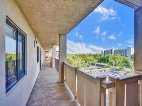 2200 S Cypress Bend Dr 601, Pompano Beach FL 33069