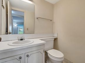 1020 Ellesmere B 1020, Deerfield Beach FL 33442