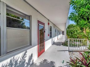 1020 Ellesmere B 1020, Deerfield Beach FL 33442
