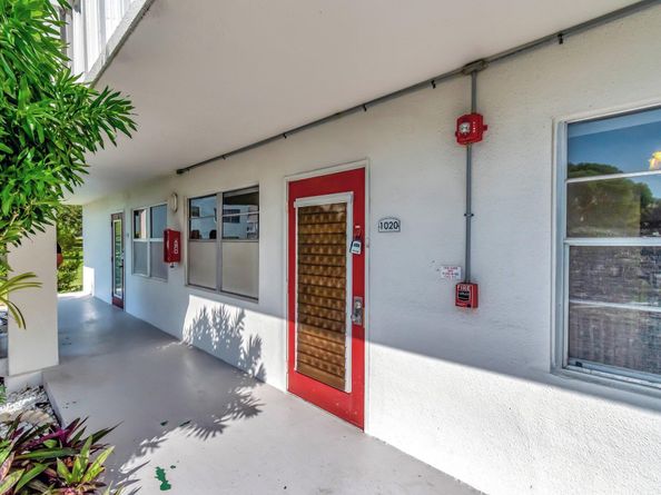 1020 Ellesmere B 1020, Deerfield Beach FL 33442