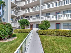 1020 Ellesmere B 1020, Deerfield Beach FL 33442