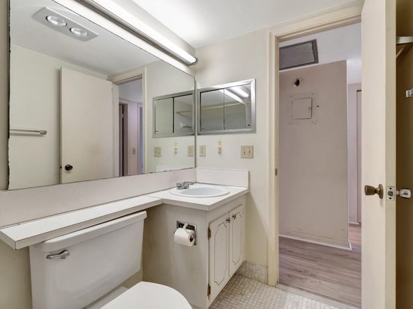 1020 Ellesmere B 1020, Deerfield Beach FL 33442