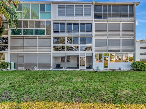1020 Ellesmere B 1020, Deerfield Beach FL 33442