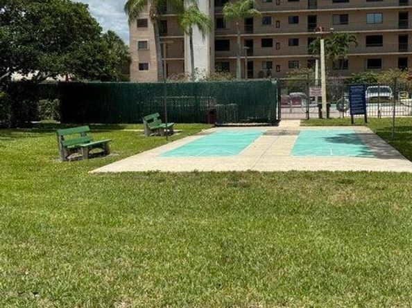 7690 Tahiti Lane 202, Lake Worth FL 33467