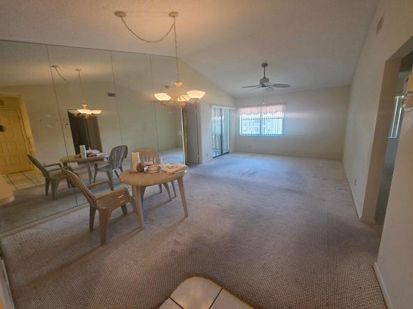 7690 Tahiti Lane 202, Lake Worth FL 33467