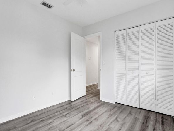 11290 Renaissance Rd, Cooper City FL 33026