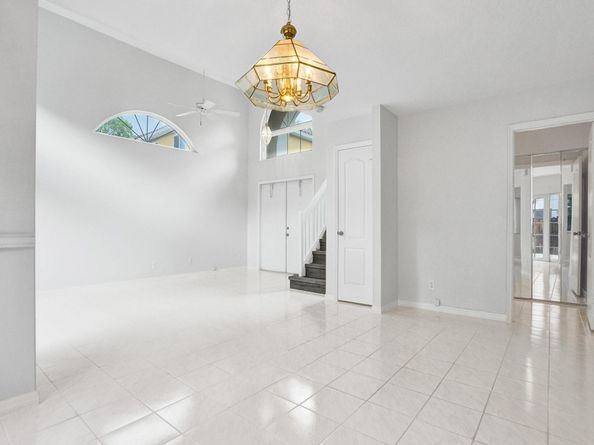 11290 Renaissance Rd, Cooper City FL 33026
