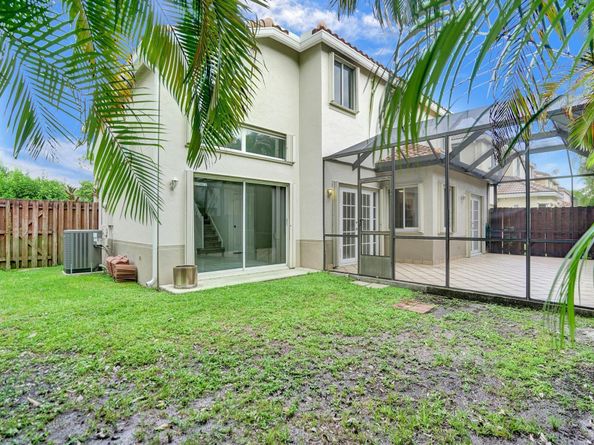 11290 Renaissance Rd, Cooper City FL 33026