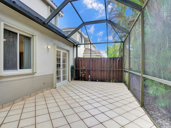 11290 Renaissance Rd, Cooper City FL 33026