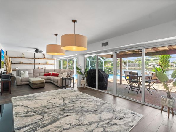6106 Royal Poinciana Lane, Tamarac FL 33319