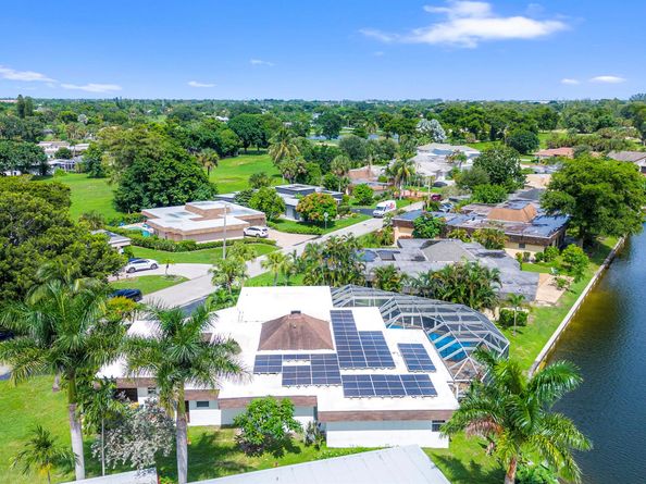 6106 Royal Poinciana Lane, Tamarac FL 33319