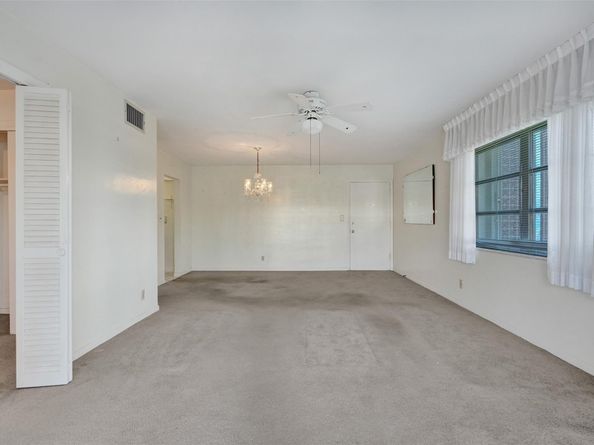 2990 NE 16th Ave 201, Oakland Park FL 33334