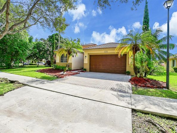 6330 Osprey Ter, Coconut Creek FL 33073