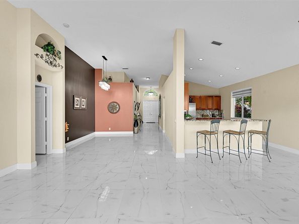6330 Osprey Ter, Coconut Creek FL 33073