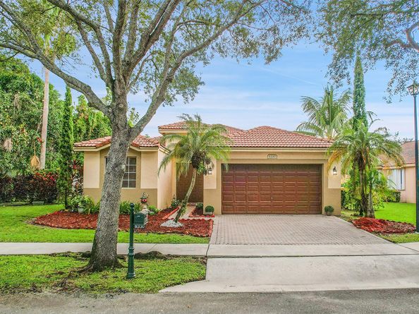 6330 Osprey Ter, Coconut Creek FL 33073
