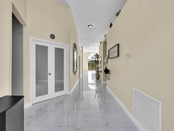6330 Osprey Ter, Coconut Creek FL 33073
