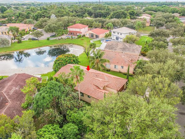 6330 Osprey Ter, Coconut Creek FL 33073