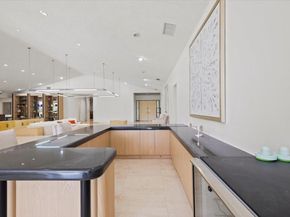 5304 Woodlands Blvd, Fort Lauderdale FL 33319