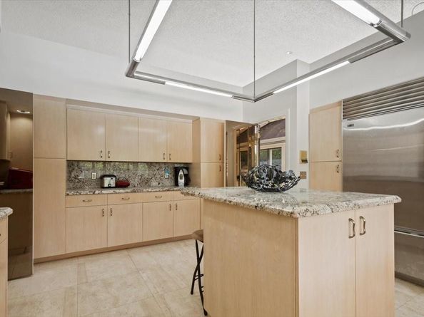 5304 Woodlands Blvd, Fort Lauderdale FL 33319