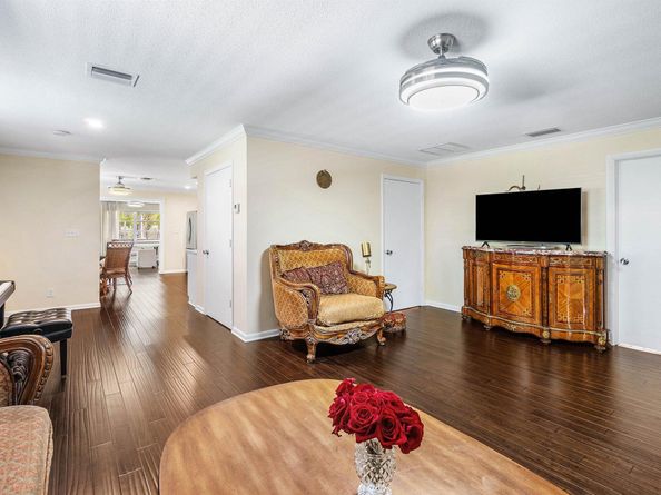 368 Plymouth Road, West Palm Beach FL 33405