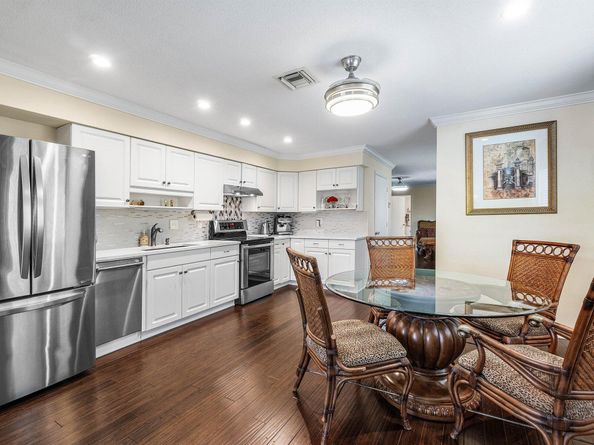 368 Plymouth Road, West Palm Beach FL 33405