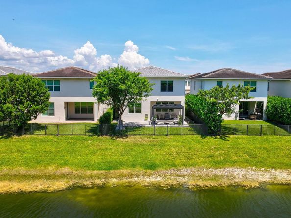 1080 Veleiros Boulevard, Deerfield Beach FL 33064
