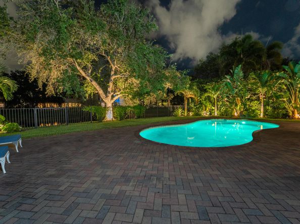 1438 Barlow Court, Palm Beach Gardens FL 33410