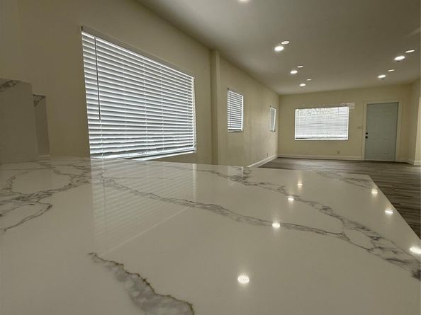 2190 SW 16th St, Miami FL 33145