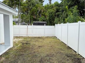 2190 SW 16th St, Miami FL 33145