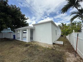 2190 SW 16th St, Miami FL 33145