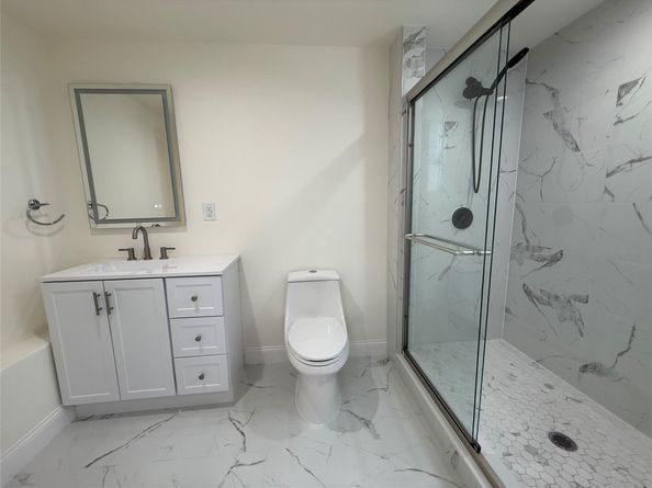2190 SW 16th St, Miami FL 33145