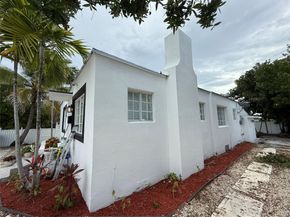2190 SW 16th St, Miami FL 33145