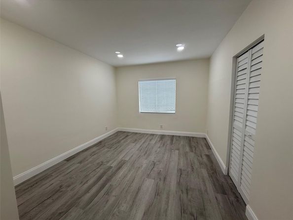 2190 SW 16th St, Miami FL 33145