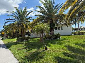 4605 NW 49th St, Tamarac FL 33319