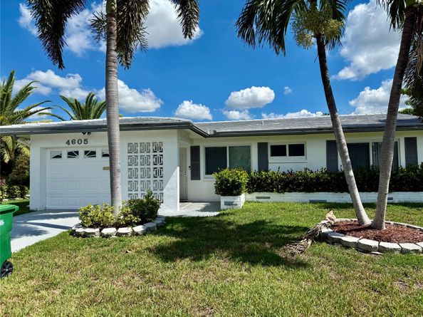 4605 NW 49th St, Tamarac FL 33319