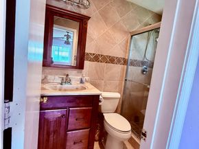 4605 NW 49th St, Tamarac FL 33319