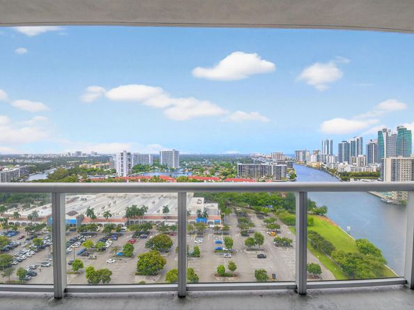 2602 E Hallandale Beach Boulevard R2210, Hallandale Beach FL 33009