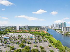 2602 E Hallandale Beach Boulevard R2210, Hallandale Beach FL 33009