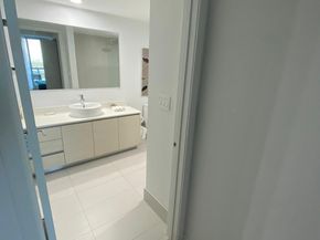 2602 E Hallandale Beach Boulevard R2210, Hallandale Beach FL 33009